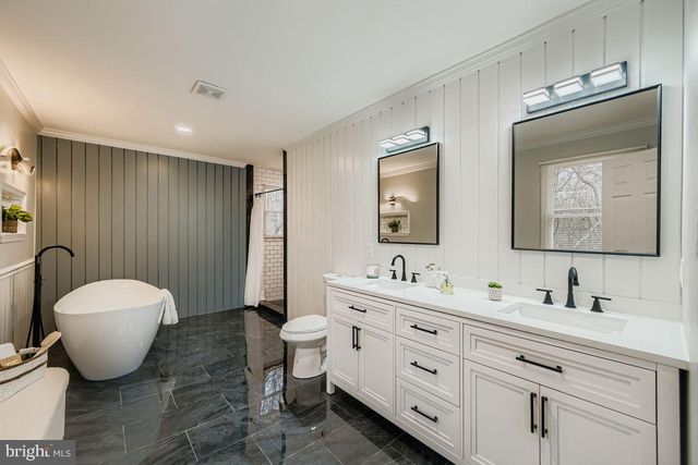 2 HOUNDSTOOTH CT, Owings Mills, MD 21117