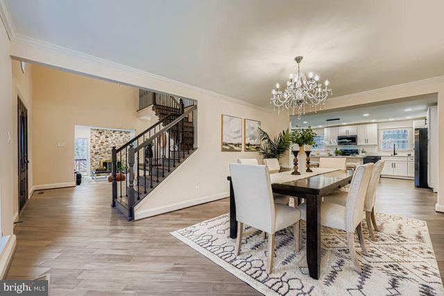 2 HOUNDSTOOTH CT, Owings Mills, MD 21117