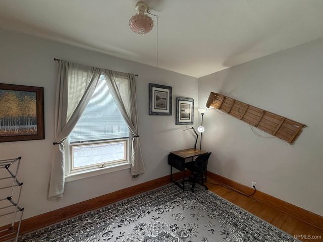 402 Lake Avenue, Ironwood, MI 49938