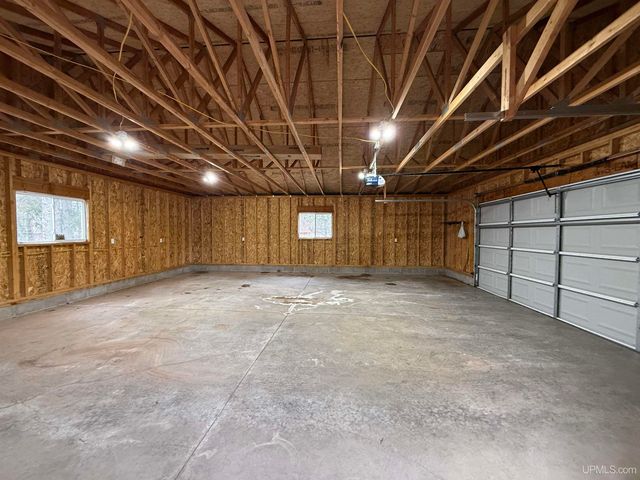 402 Lake Avenue, Ironwood, MI 49938