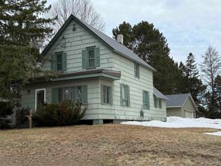 402 Lake Avenue, Ironwood, MI 49938