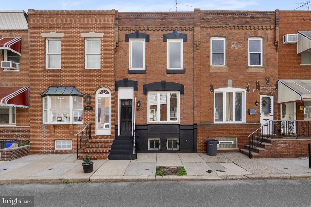 2529 S CAMAC ST, Philadelphia, PA 19148