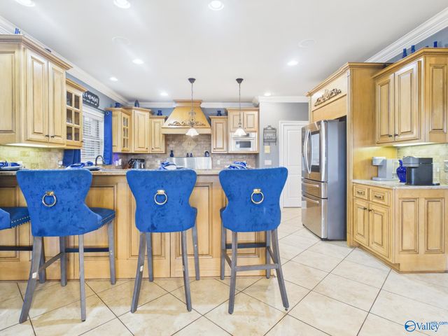 115 Rainbow Glen Circle, Madison, AL 35758