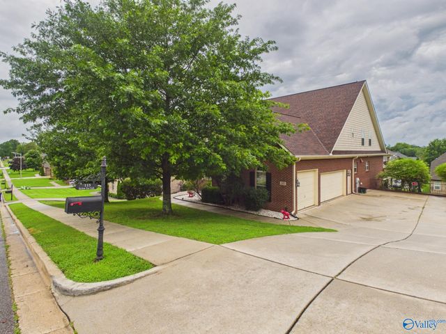 115 Rainbow Glen Circle, Madison, AL 35758