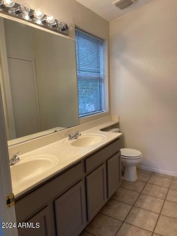 8006 W Adam Avenue, Peoria, AZ 85382