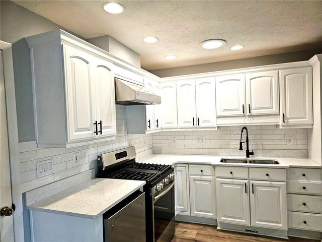 1244 Hickory Wood Drive NE, Woodstock, GA 30188