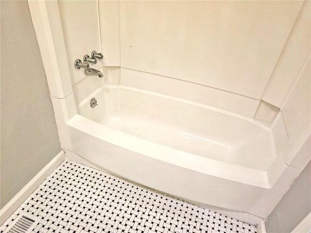 1244 Hickory Wood Drive NE, Woodstock, GA 30188