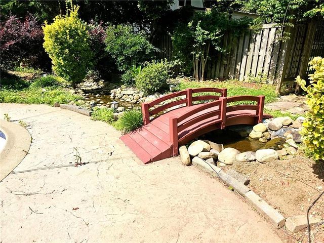 1244 Hickory Wood Drive NE, Woodstock, GA 30188