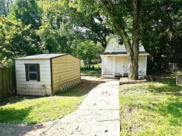 1244 Hickory Wood Drive NE, Woodstock, GA 30188