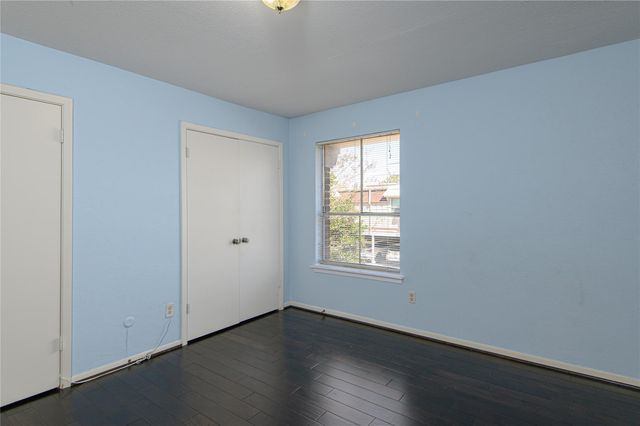 7575 Katy Freeway 77, Houston, TX 77024