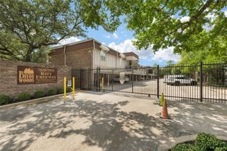 7575 Katy Freeway 77, Houston, TX 77024