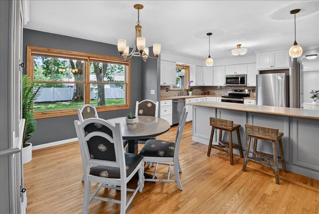 2910 Ravine Drive, Middleton, WI 53562