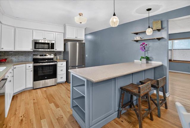 2910 Ravine Drive, Middleton, WI 53562