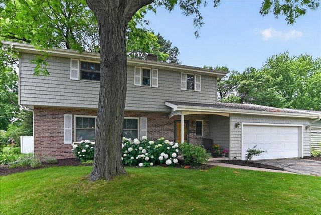 2910 Ravine Drive, Middleton, WI 53562