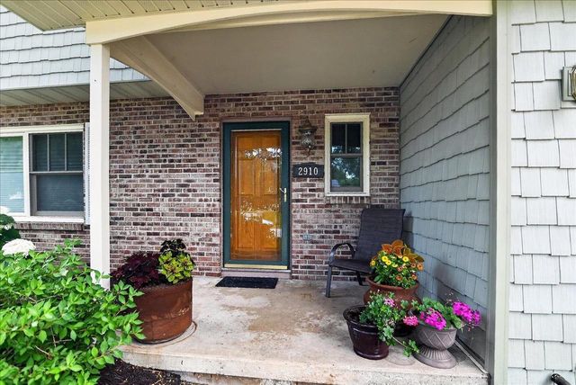 2910 Ravine Drive, Middleton, WI 53562