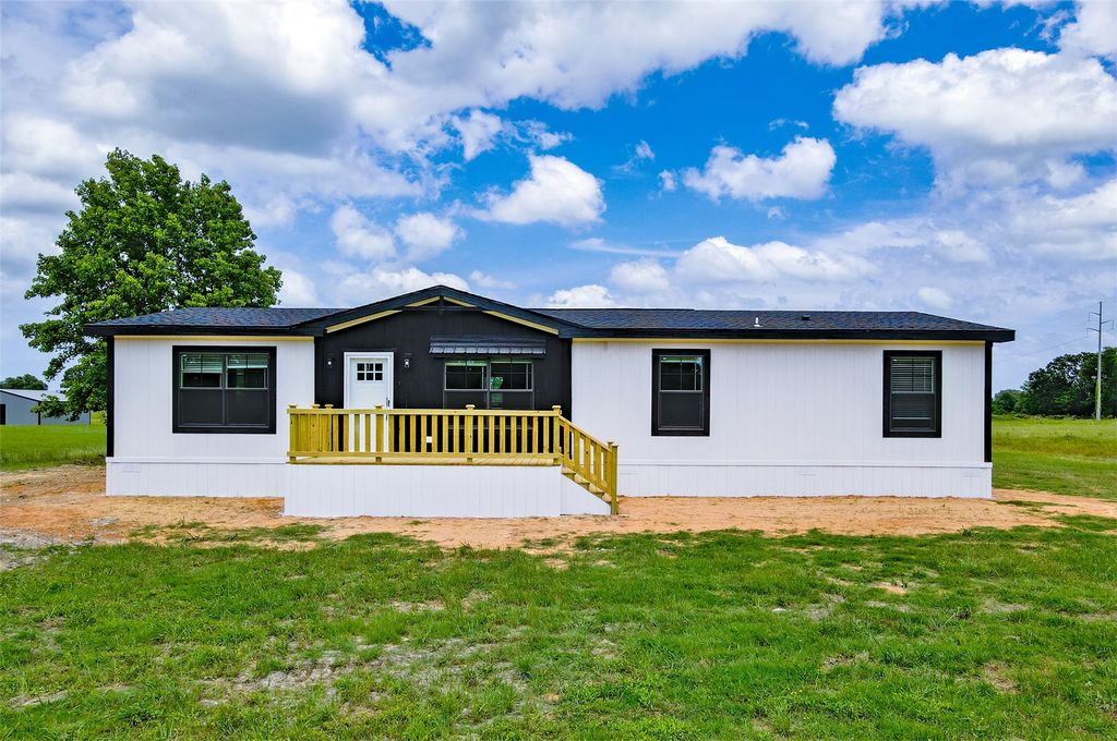 208 VZ County Road 1220, Grand Saline, TX 75140
