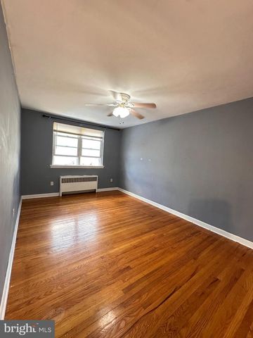 1914 SOLLY AVE, Philadelphia, PA 19152