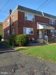 1914 SOLLY AVE, Philadelphia, PA 19152