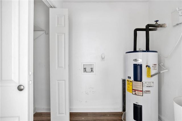 2356 Old Shell Road, Mobile, AL 36607