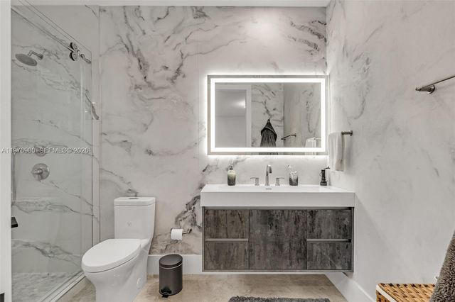 6290 SW 130th Ter, Pinecrest, FL 33156