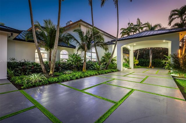 6290 SW 130th Ter, Pinecrest, FL 33156