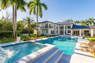 6290 SW 130th Ter, Pinecrest, FL 33156