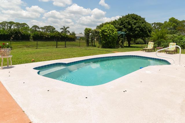3034 SE Dalhart Road, Port St Lucie, FL 34952