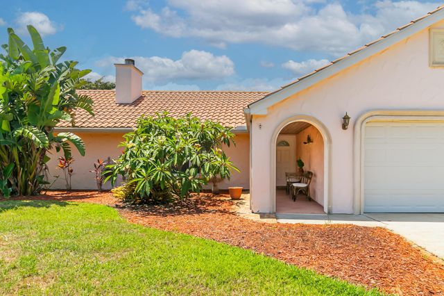 3034 SE Dalhart Road, Port St Lucie, FL 34952