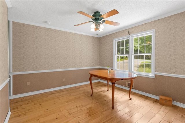 341 Westover Drive, Woodstock, GA 30188