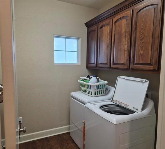 103 Holly Grove Street, Bridge City, TX 77611