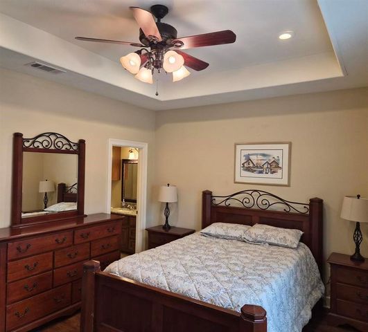 103 Holly Grove Street, Bridge City, TX 77611