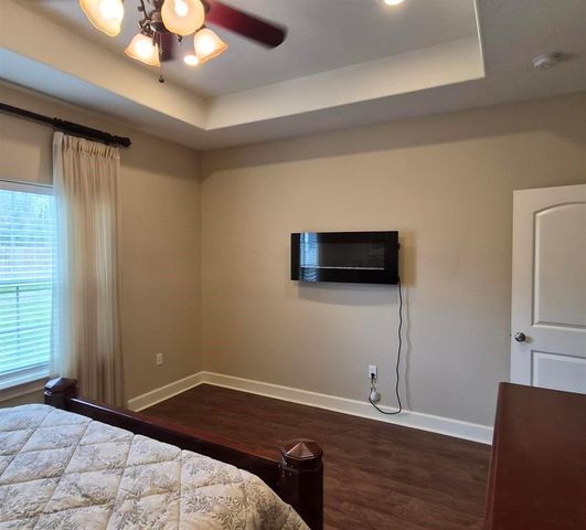 103 Holly Grove Street, Bridge City, TX 77611