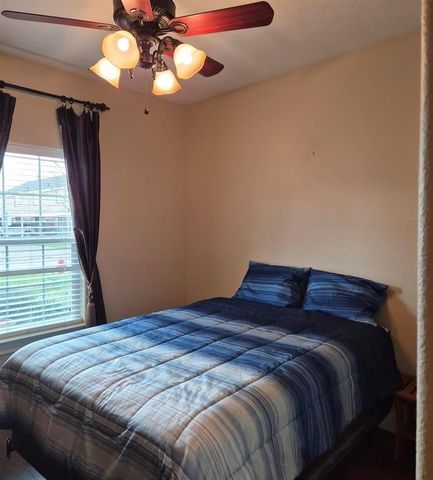 103 Holly Grove Street, Bridge City, TX 77611