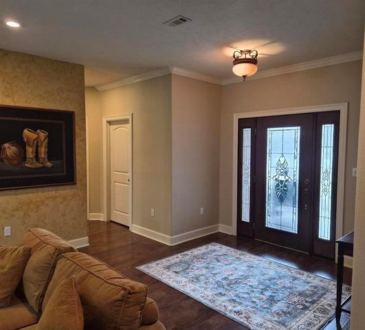 103 Holly Grove Street, Bridge City, TX 77611