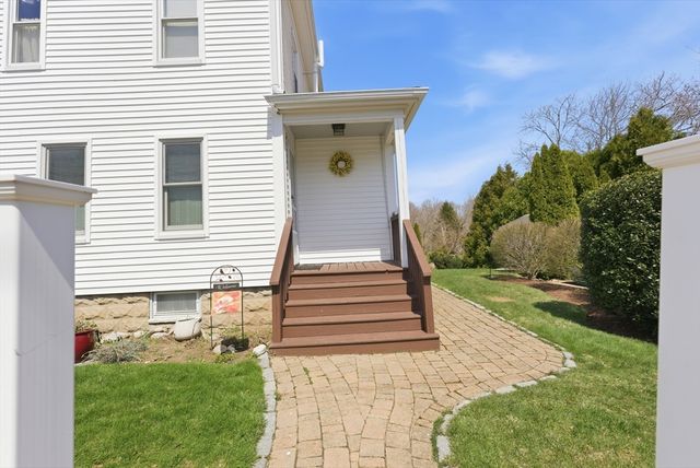 42 Stafford Street, Plymouth, MA 02360
