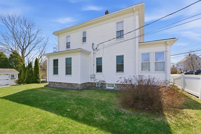 42 Stafford Street, Plymouth, MA 02360