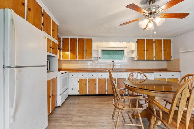 3735 Chestnut Hill Ave, Athol, MA 01331