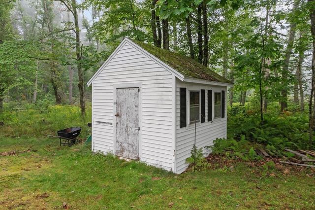 3735 Chestnut Hill Ave, Athol, MA 01331