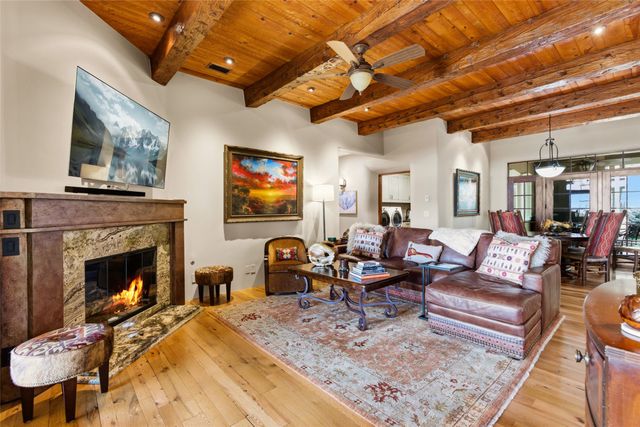 1145 South Summit Ridge, Santa Fe, NM 87501