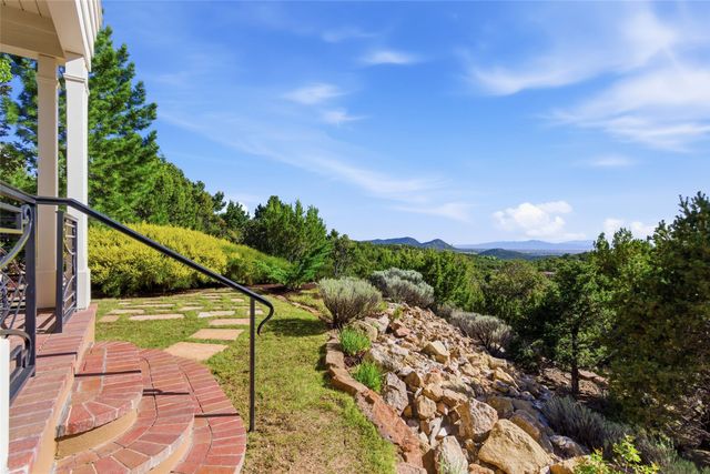 1145 South Summit Ridge, Santa Fe, NM 87501