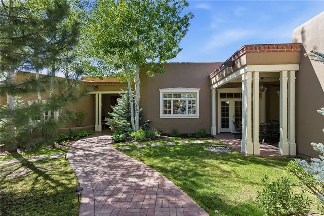 1145 South Summit Ridge, Santa Fe, NM 87501