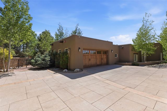 1145 South Summit Ridge, Santa Fe, NM 87501
