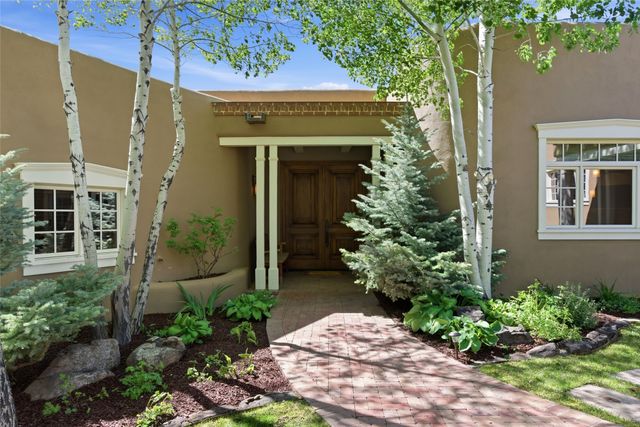 1145 South Summit Ridge, Santa Fe, NM 87501