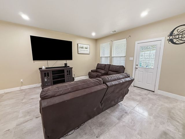 216 Craig Street, Sulphur Springs, TX 75482