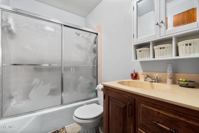 253 Fairford Lane, Blountville, TN 37617