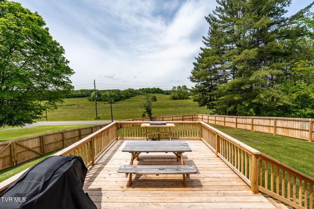 253 Fairford Lane, Blountville, TN 37617
