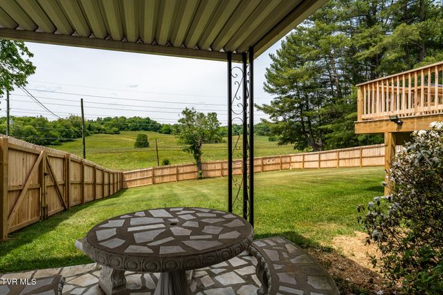 253 Fairford Lane, Blountville, TN 37617