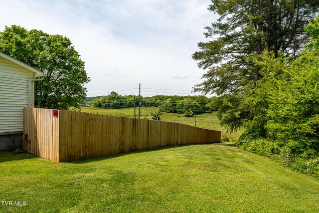 253 Fairford Lane, Blountville, TN 37617