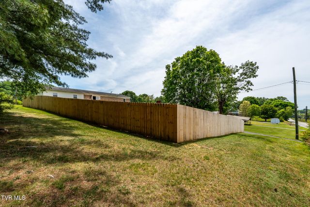 253 Fairford Lane, Blountville, TN 37617