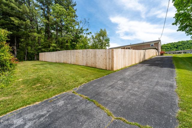 253 Fairford Lane, Blountville, TN 37617